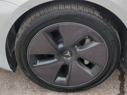 Used 2023 Tesla Model 3 Long Range image 10