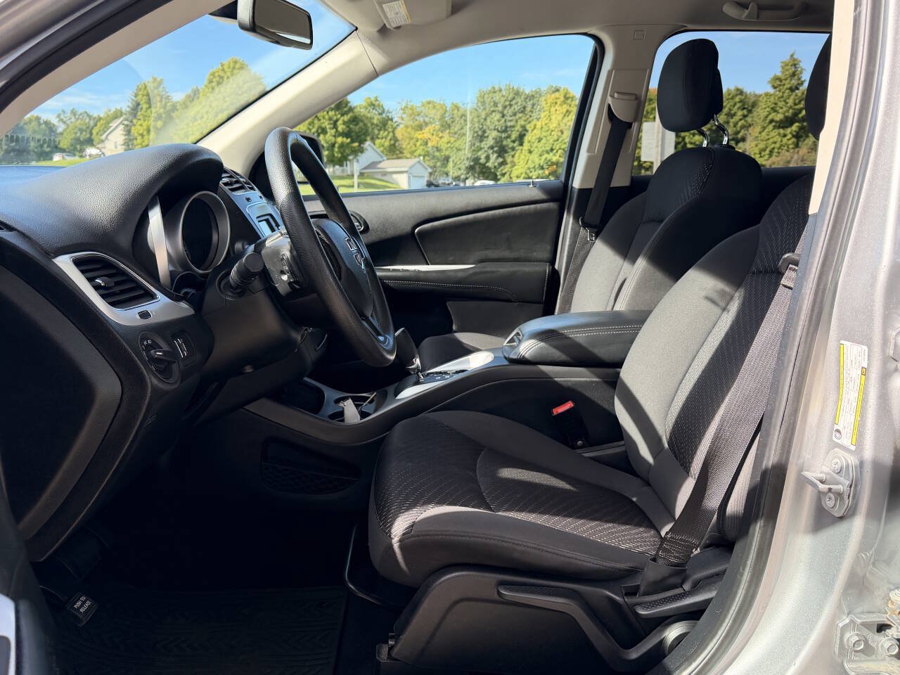 Used 2018 Dodge Journey SE w/ Mopar All Weather Group FWD image 11