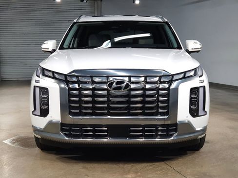 Used 2025 Hyundai Palisade Calligraphy AWD/4WD image 2