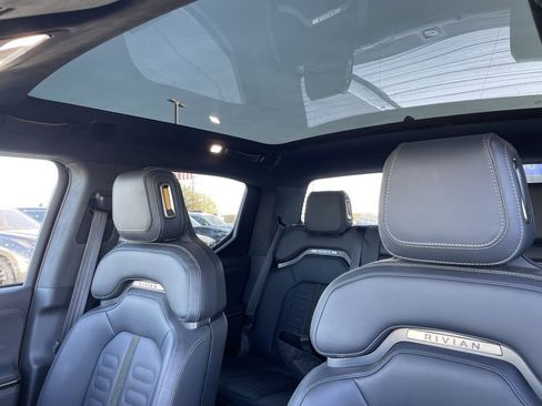 Used 2022 Rivian R1T Launch Edition image 23