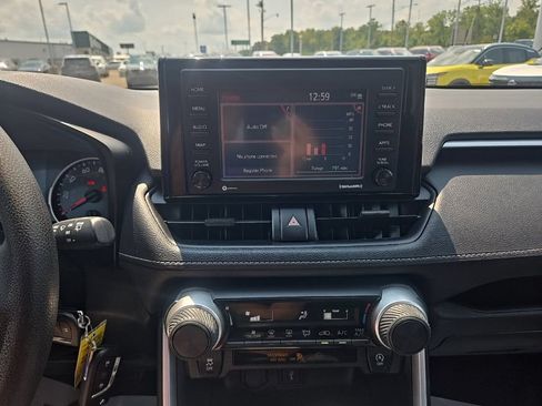 Used 2020 Toyota RAV4 LE w/ All Weather Liner Package AWD/4WD image 17