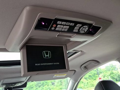 Used 2017 Honda Pilot Elite image 12