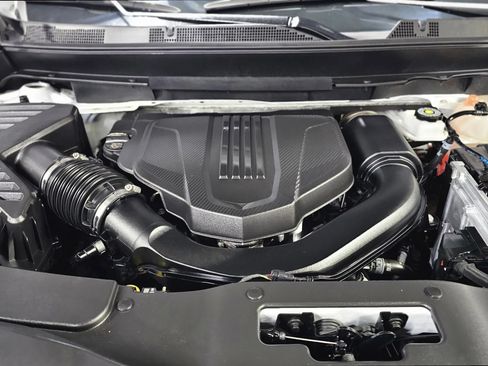 Used 2024 GMC Acadia Elevation FWD image 11