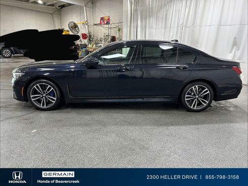 Used 2022 BMW 750i xDrive w/ Luxury Rear Seating Package AWD/4WD image 5