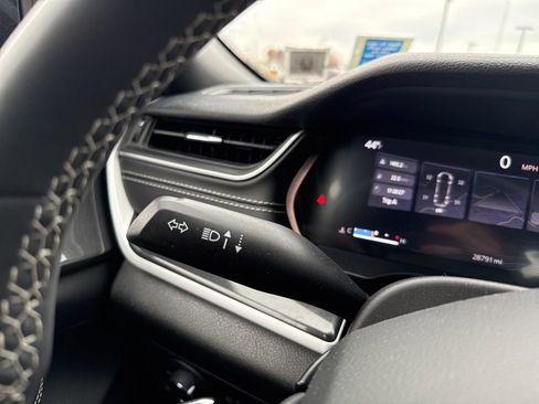 Certified 2023 Jeep Grand Cherokee Altitude image 8