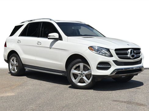 Used 2018 Mercedes-Benz GLE 350 image 2