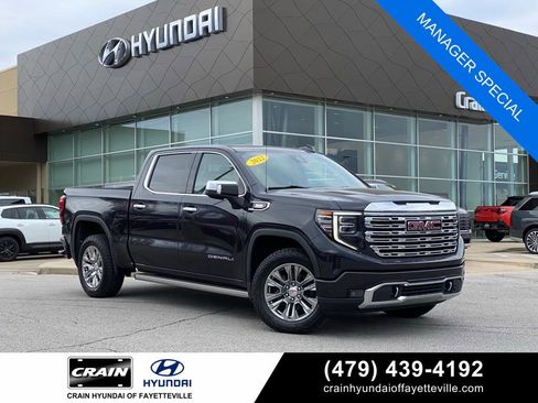 Used 2022 GMC Sierra 1500 Denali AWD/4WD image 1