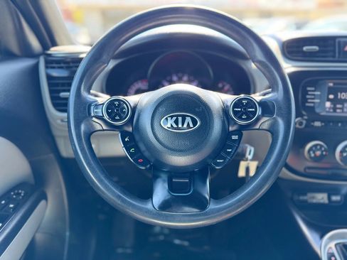 Used 2017 Kia Soul EV image 13