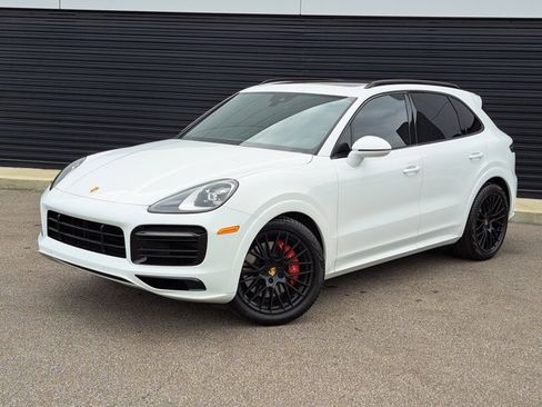 Certified 2021 Porsche Cayenne GTS image 1