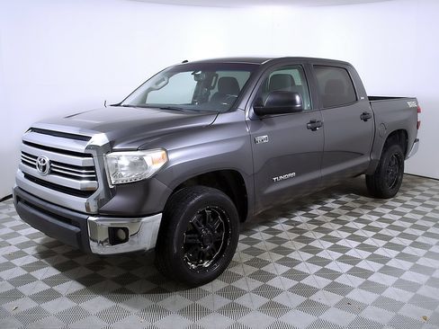 Used 2016 Toyota Tundra SR5 w/ SR5 Upgrade Package RWD image 3