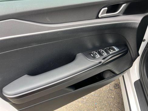 Used 2025 Kia K5 LXS FWD image 18