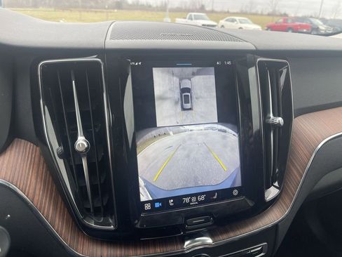 Used 2024 Volvo XC60 B5 Plus image 20