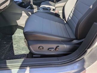 New 2026 Volkswagen Jetta SE video 4