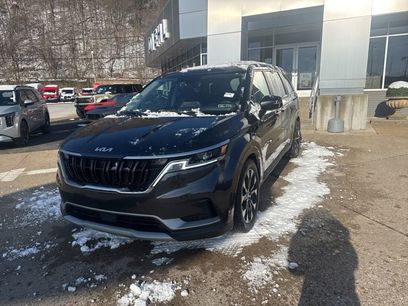 Used 2023 Kia Carnival EX