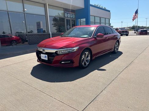Used 2020 Honda Accord EX image 1