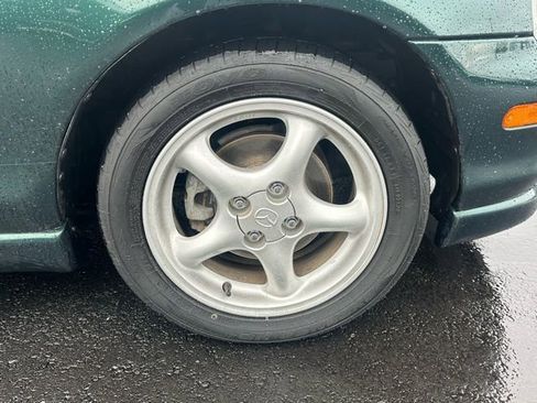 Used 2000 MAZDA MX-5 Miata image 12