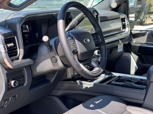 New 2025 Ford F350 Platinum w/ FX4 Off-Road Package image 18