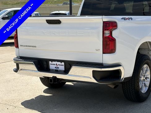 Used 2023 Chevrolet Silverado 1500 LT AWD/4WD image 8