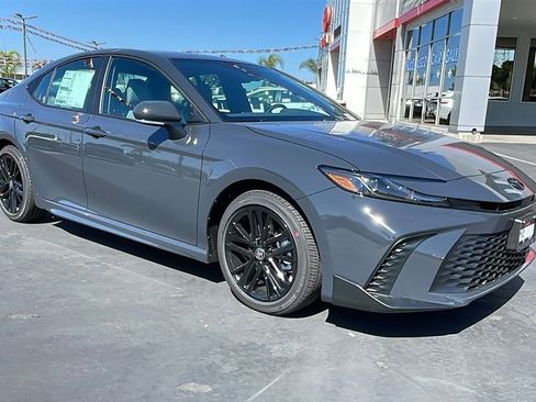 New 2026 Toyota Camry SE FWD image 12