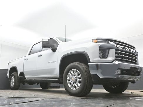 Used 2023 Chevrolet Silverado 2500 LTZ image 43
