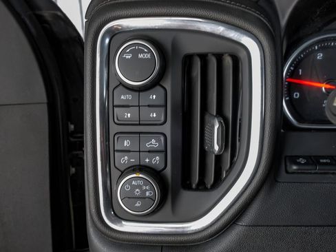 Used 2020 Chevrolet Silverado 2500 LTZ w/ LTZ Texas Edition image 24