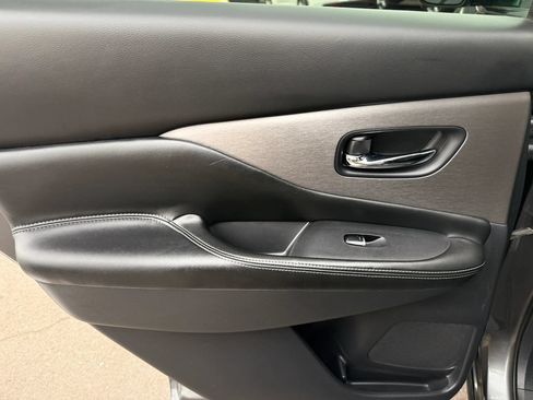Used 2019 Nissan Murano SL w/ SL Technology Package AWD/4WD image 17