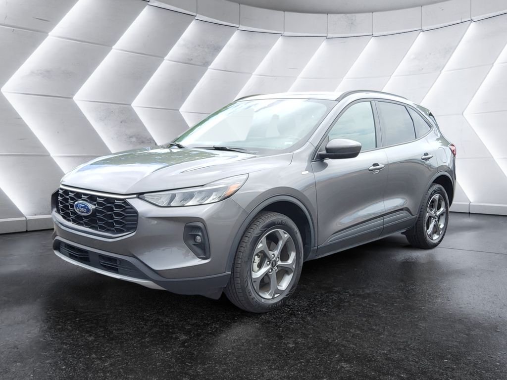 Used 2025 Ford Escape ST-Line Select AWD/4WD image 3