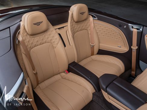 Used 2021 Bentley Continental GT V8 AWD/4WD image 19