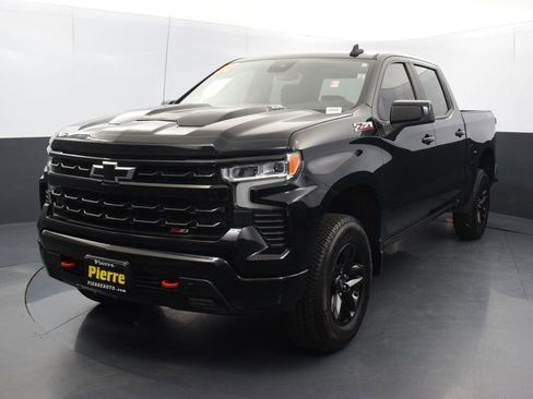 Used 2022 Chevrolet Silverado 1500 LT Trail Boss image 1