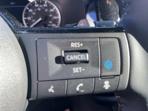 New 2025 Nissan Pathfinder SL w/ Black Appearance Package image 23