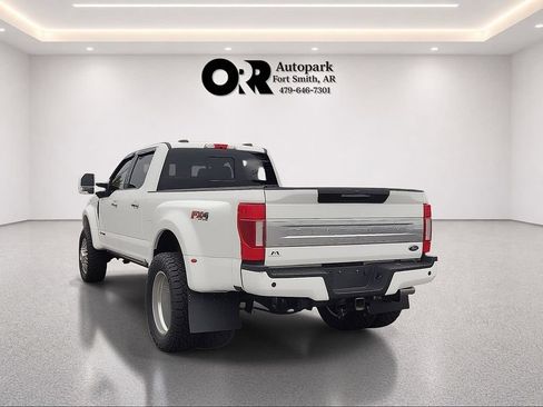 Used 2022 Ford F450 Platinum w/ FX4 Off-Road Package AWD/4WD image 4