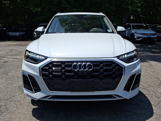 Used 2023 Audi Q5 2.0T Prestige w/ Prestige Package AWD/4WD image 3