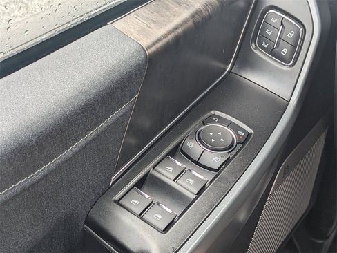 Used 2022 Ford F150 Lariat w/ Equipment Group 501A Mid image 22