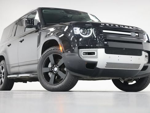 Used 2023 Land Rover Defender 130 SE AWD/4WD image 1