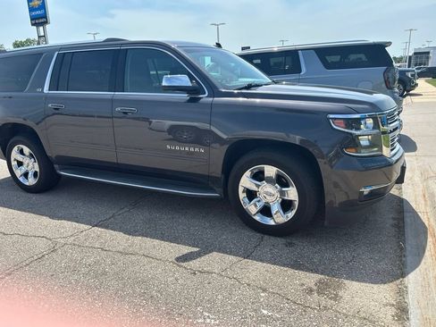 Used 2015 Chevrolet Suburban LTZ AWD/4WD image 4