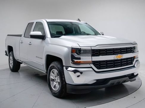 Used 2019 Chevrolet Silverado 1500 LT RWD image 9