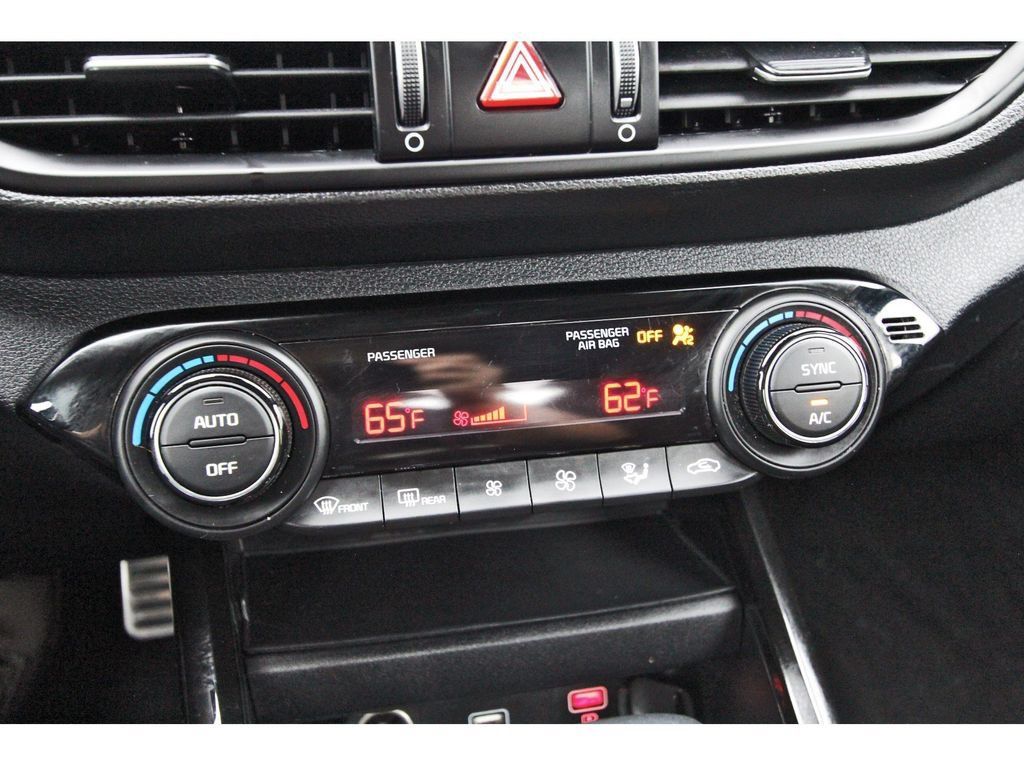 Used 2023 Kia Forte GT-Line w/ GT-Line Technology Package FWD image 28