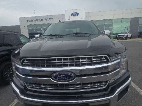 Used 2018 Ford F150 Lariat w/ Equipment Group 502A Luxury AWD/4WD image 3