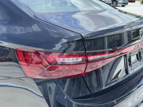 New 2025 Volkswagen Jetta SEL image 10
