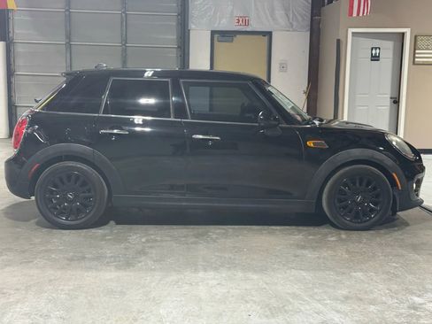 Used 2015 MINI Cooper 4-Door Hardtop w/ Media Package image 8