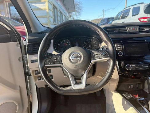 Used 2020 Nissan Rogue Sport SV w/ Technology Package AWD/4WD image 21