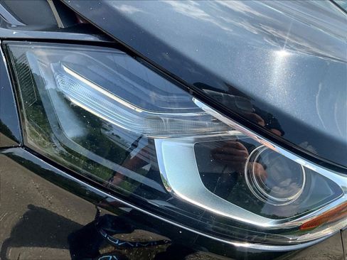 Used 2019 Chevrolet Equinox LT FWD image 32