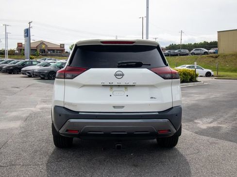 Used 2023 Nissan Rogue SL w/ SL Premium Package FWD image 12