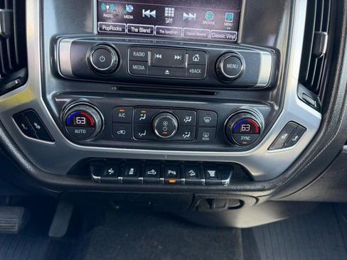 Used 2018 GMC Sierra 2500 SLE w/ SLE Preferred Package AWD/4WD image 13