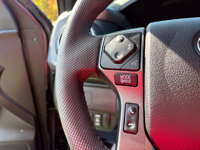 Used 2021 Toyota Tacoma TRD Off-Road AWD/4WD image 38