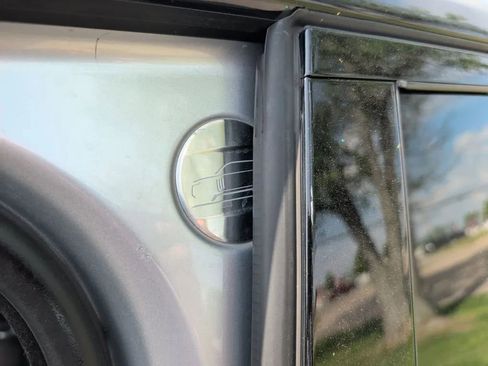 Used 2017 Land Rover Range Rover HSE AWD/4WD image 28