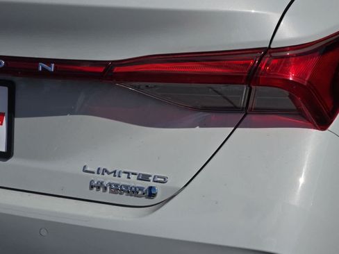 Used 2022 Toyota Avalon Limited w/ Advanced Safety Package FWD image 27
