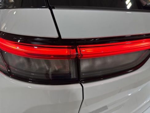 Used 2023 Jeep Grand Cherokee Altitude image 38