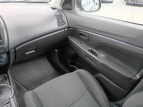 Used 2015 Mitsubishi Outlander Sport ES image 24