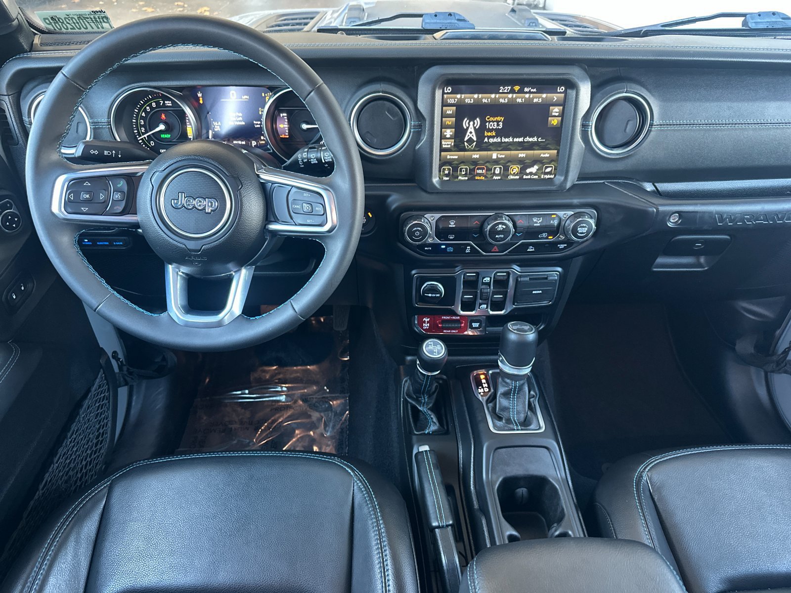 Used 2023 Jeep Wrangler Unlimited Rubicon 4xe AWD/4WD image 15
